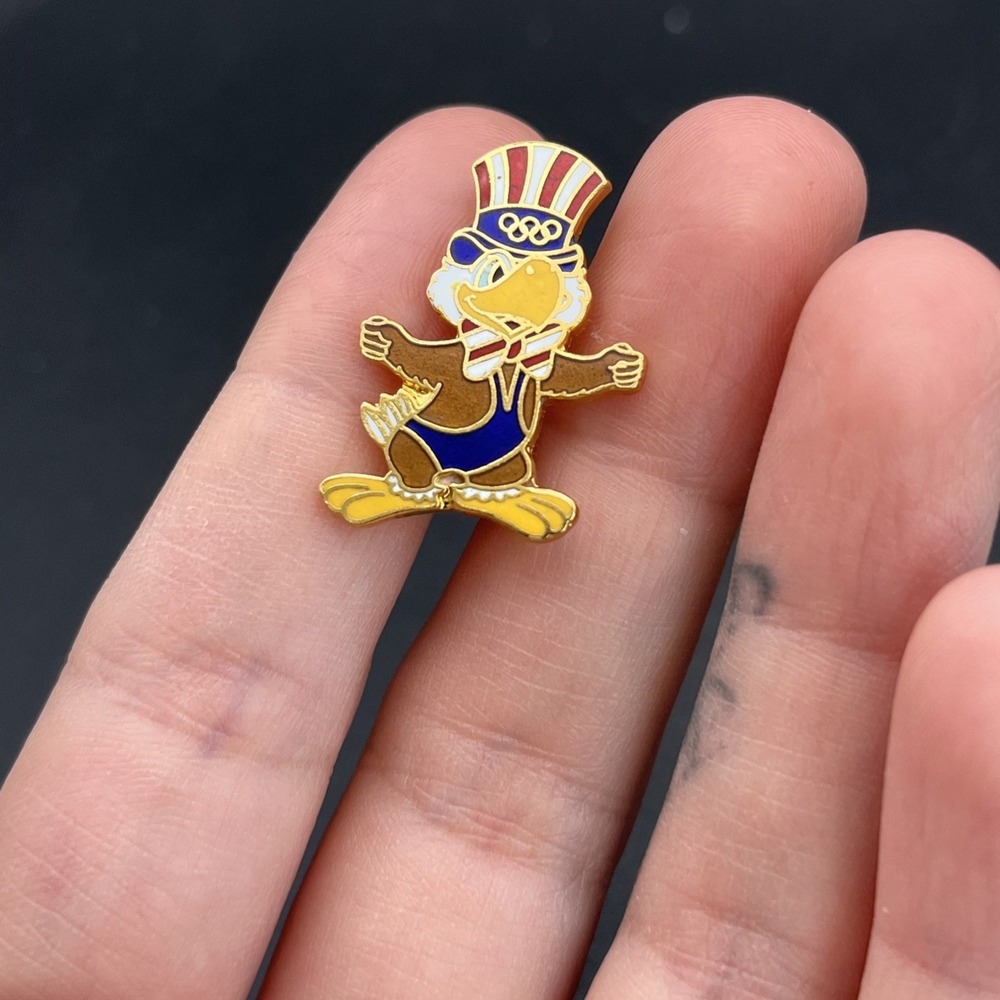 1984 Los Angeles Olympics Sam The Eagle Wrestling Lapel Hat Pin